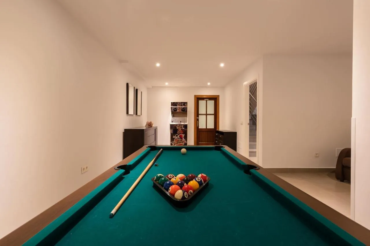 Chalet Tiro Del Pichon I Villa Marbella